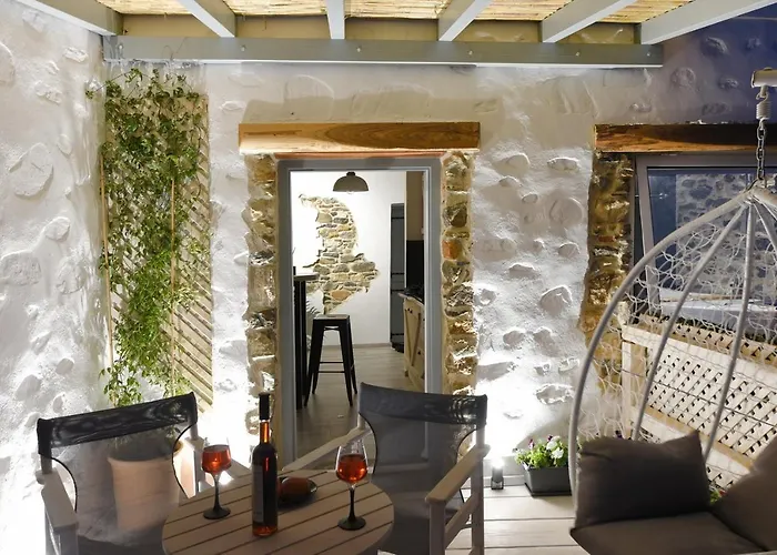 Tramuntana Ано-Сирос